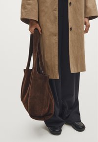 Massimo Dutti SPLIT - Handbag - light brown