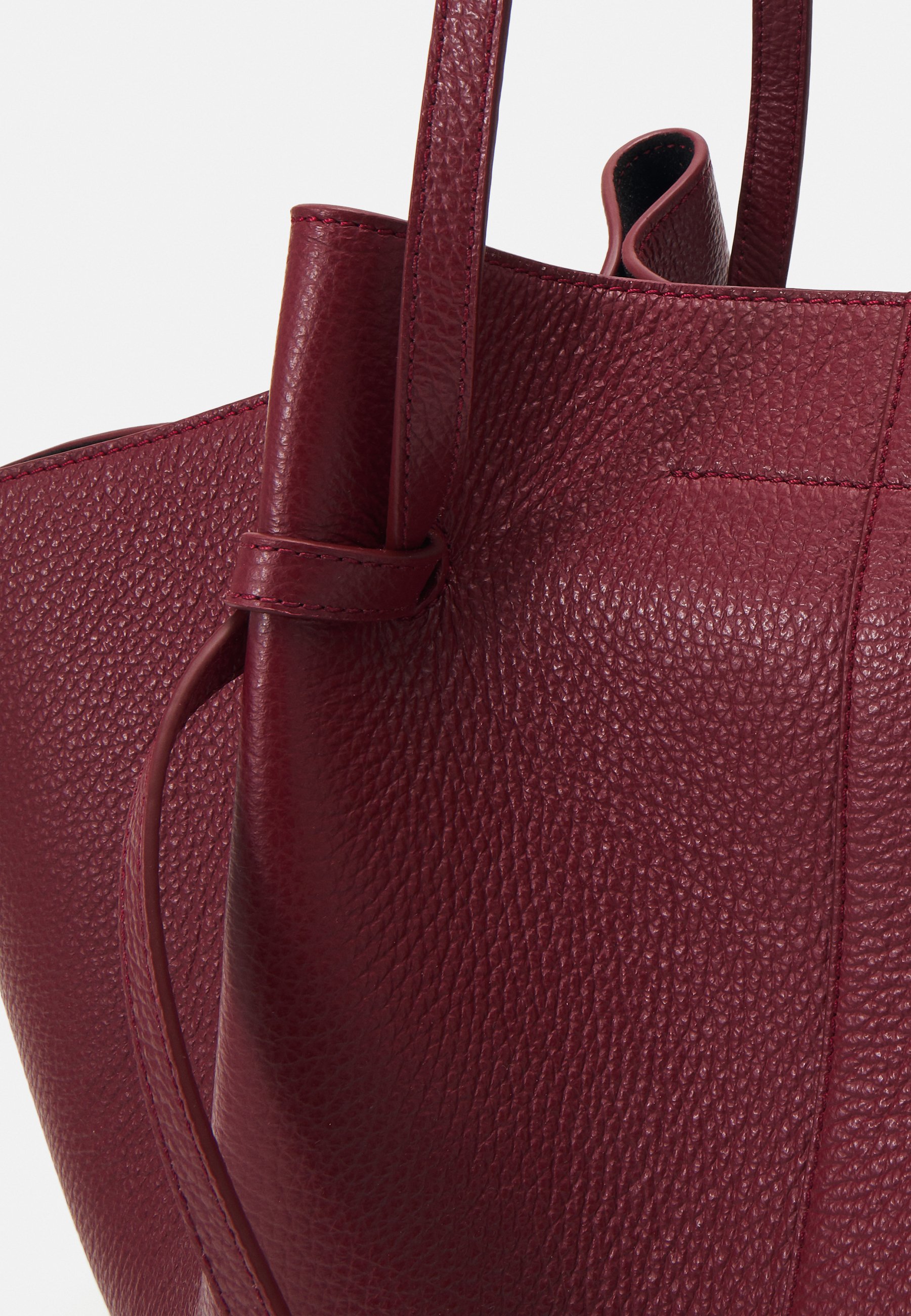 Yuzefi LARGE MOCHI - Handbag - cranberry/dark red - Zalando.co.uk
