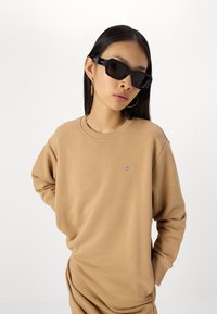 GANT SHIELD C NECK DRESS - Dnevna haljina - caramel beige