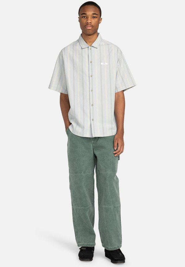 IDLE - MIT KURZEN ÄRMELN - Shirt - teg3