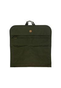 Funda de ropa de color verde oscuro hecha de tela duradera con bordes redondeados. Cuenta con asas en la parte superior y un bolsillo con cremallera en la parte frontal para almacenamiento.