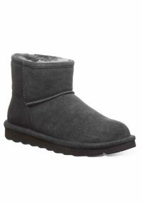 Graue Wildleder-Ankle-Boots mit runder Zehenpartie und kontrastierender, weicher grauer Innenauskleidung. Sie haben einen kurzen Schaft und eine strukturierte Gummisohle.