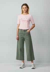 s.Oliver - Jeansy Relaxed Fit