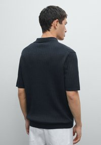 Thumbnail Image 3