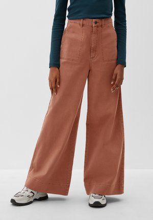 MIT HIGH WAIST - Flared Jeans - zimt