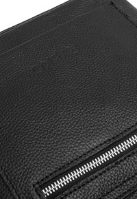 RYŁKO Cross body bag - czarny-uv6