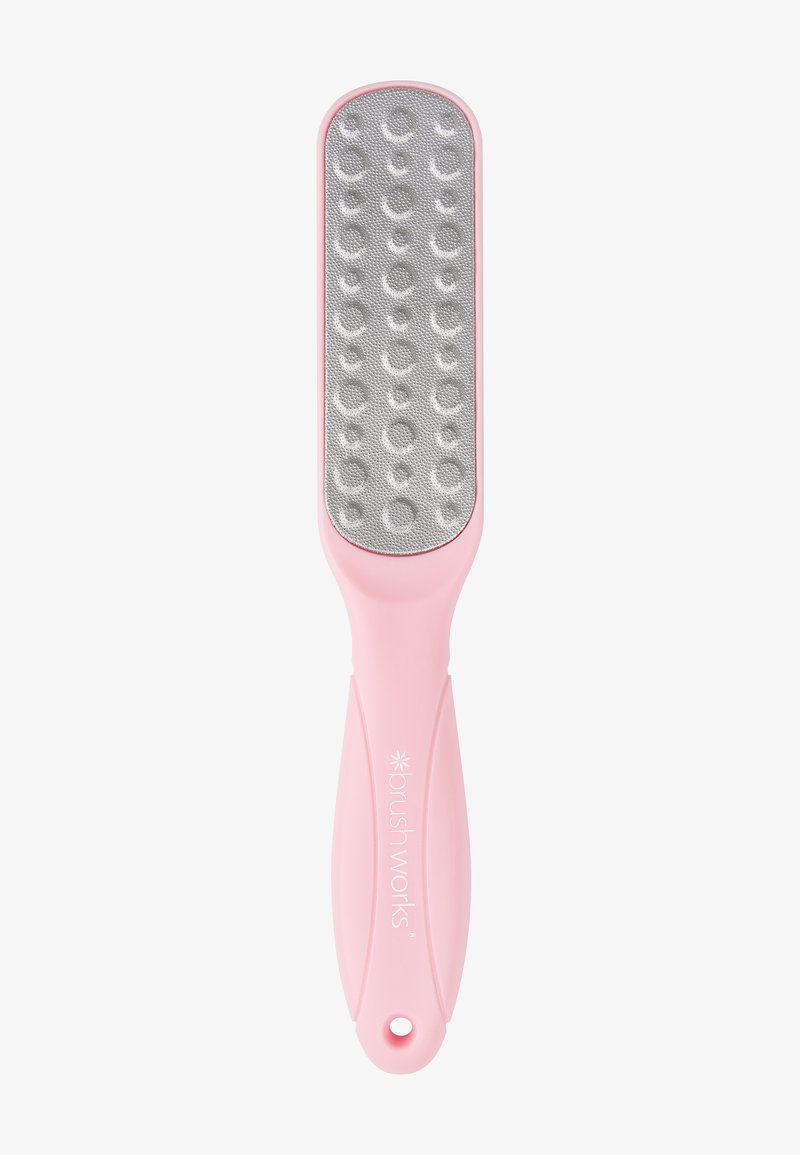 Brushworks BRUSHWORKS METAL FOOT FILE - Skincare Tool - pink