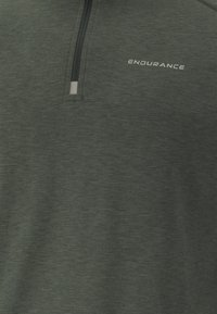 Endurance Langarmshirt - urban chic
