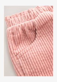 Non sélectionné, pink