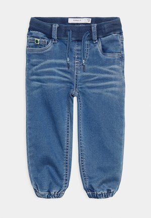 NMMBOB PANT - Jeans Tapered Fit - medium blue denim
