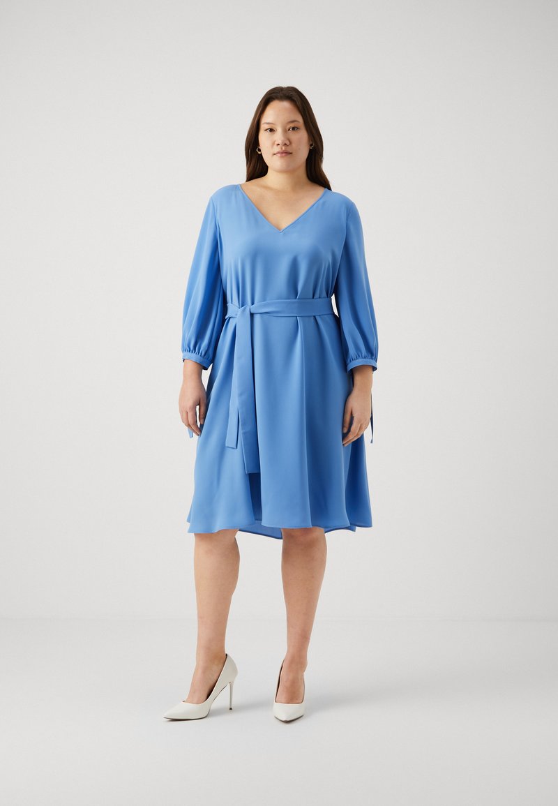 Chemise Femme Marina Rinaldi N.O.W. En Satin Bleu Clair – Modèle OBOLI, Polyester, Manches Longues, Taille Régulière