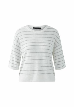 Weißer Strickpullover mit grauen horizontalen Streifen, runder Ausschnitt und kurzen Ärmeln. Weicher Stoff, lockere Passform und gerippter Saum.