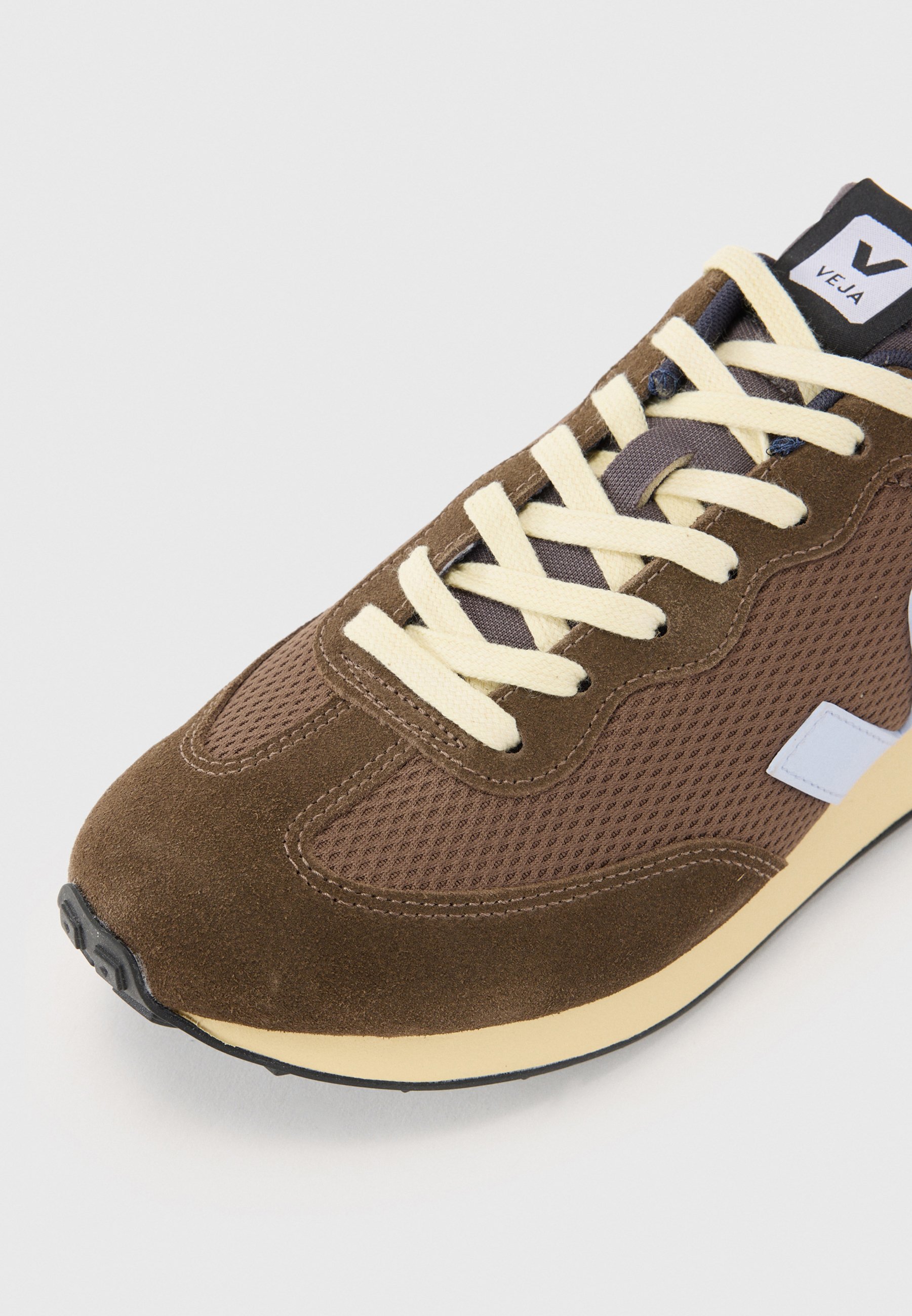 Veja RIO BRANCO II - Trainers - brown/light blue/brown - Zalando