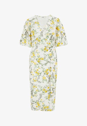 Fehér szövetből készült, menta- és virágmintás ruha. Rövid, puffos ujjakkal és övvel ellátott, testhez simuló derékkal rendelkezik.