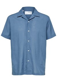 Kortärmad, ljusblå skjorta gjord av ett texturerat tyg, med en spetsig krage och fem vita knappar framtill.