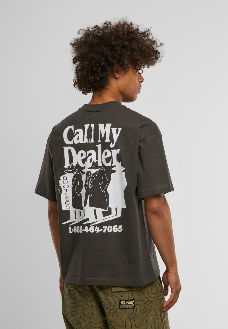 Market CALL MY DEALER - Triko s potiskem - washed black