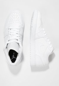 Jordan AIR JORDAN 1 - Sapatilhas - white