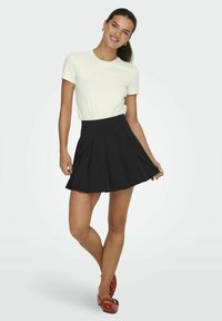 ONLY T-shirt basic - cloud dancer