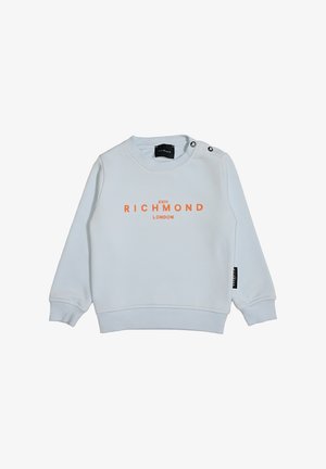 Felpa bianca a maniche lunghe con scritta arancione "John Richmond London", polsini e orlo a costine e due bottoni neri sulla spalla sinistra.