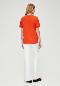 s.Oliver MIT FRONTPRINT - T-shirt z nadrukiem