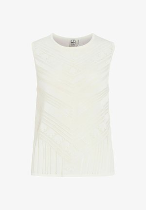 Bijela pletena majica bez rukava s teksturiranim geometrijskim i prugastim uzorcima, s okruglim izrezom.