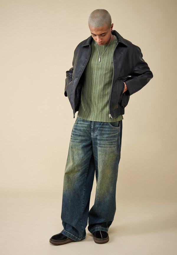 TEE - Print T-shirt - sage4