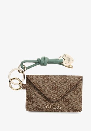 Portafoglio marrone a motivo con finitura testurizzata, con una cinghia verde menta e dettagli in oro, tra cui una serratura a forma di cuore e un portachiavi.