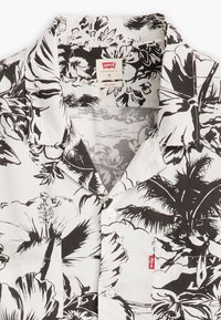 Levi's® CLASSIC CAMPER - Košeľa - egret