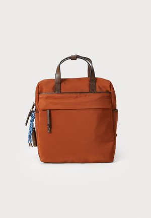 BACKPACK SABRINA ORANGE L - Olkalaukku - orange