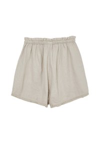 Shorts en lin beige clair avec une taille élastique, un ourlet effiloché et un design plissé pour une coupe décontractée.