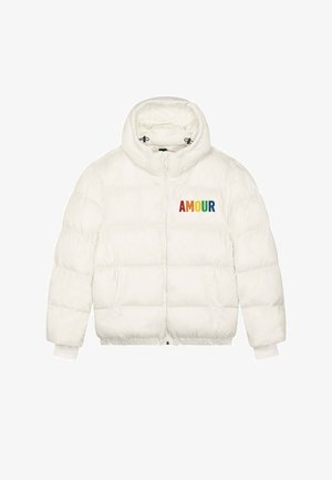 Giacca a vento bianca con collo alto, chiusura con zip e polsini elasticizzati. Presenta il testo multicolore "AMOUR" ricamato sul petto sinistro.