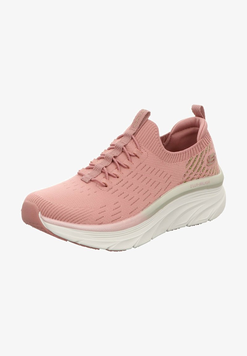 Světle růžová pletená teniska s texturovaným designem, elastickými tkaničkami, odpruženou střední částí a jemným detailem značky na boku.