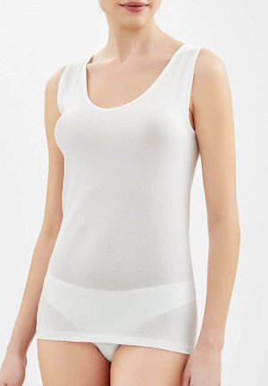 Canotta bianca senza maniche realizzata in tessuto liscio e leggero; presenta una scollatura tonda e una silhouette aderente.
