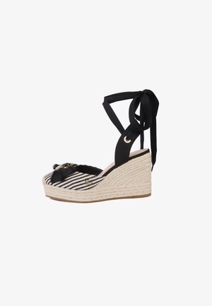 LOLA CASADEMUNT, ESPADRILLES - Zapatos de salón con cordones - black