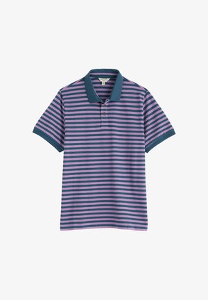 Férfi rövid ujjú galléros póló sötét tengerzöld és rózsaszín vízszintes csíkokkal, sötét tengerzöld gallérral és ujjvégekkel.