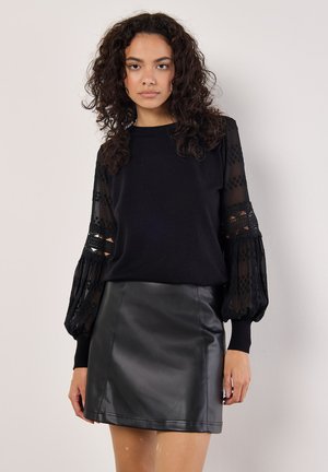 Apricot Maglione - black
