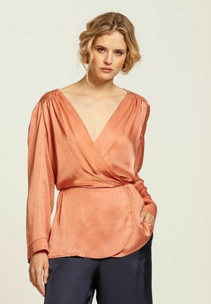 INDIA - Blus - dark clay