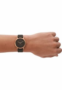 Armani Exchange EXCHANGE ANALOG QUARZ - Watch - rose gold-coloured