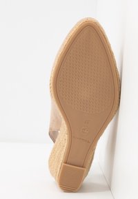 Tamaris Escarpins compensés - beige