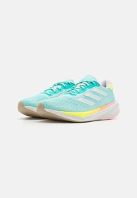 adidas Performance SUPERNOVA STRIDE - Tekaški copati za cesto - flash aqua/footwear white/pulse lime