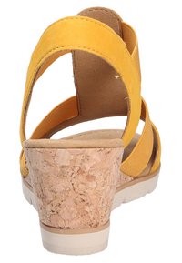 Gabor Wedge sandals - mango