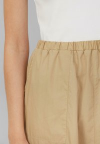 s.Oliver ÄRMELLOSES MIDI IM - Day dress - hellbraun