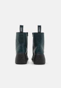 Camper THELMA - Gležnjače - dark green
