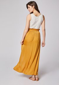 Morgan Jupe plissée - mustard yellow