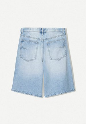 Bershka BAGGY-BERMUDA - Jeans Shorts - light blue denim