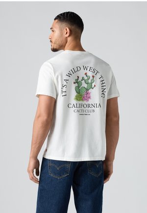 RELAXED FIT TEE - Print T-shirt - cacti club front back poster cloud dancer