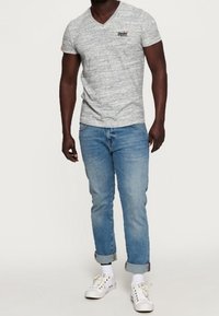 Superdry & Co Triko s potiskem - off-white