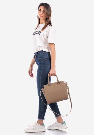 GAeLLE, Bolso de mano - sand