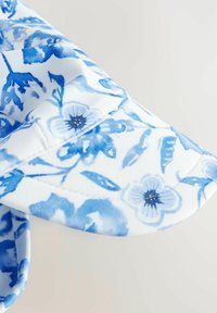 Next SWIM - Șapcă - blue floral