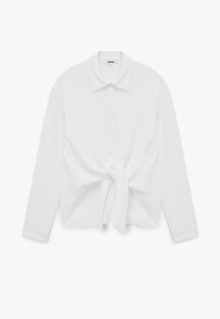 Wit langslokshirt met een kraag en knopen aan de voorkant, met een strikknoop op de taille. Gestructureerde stof en cropped ontwerp.
